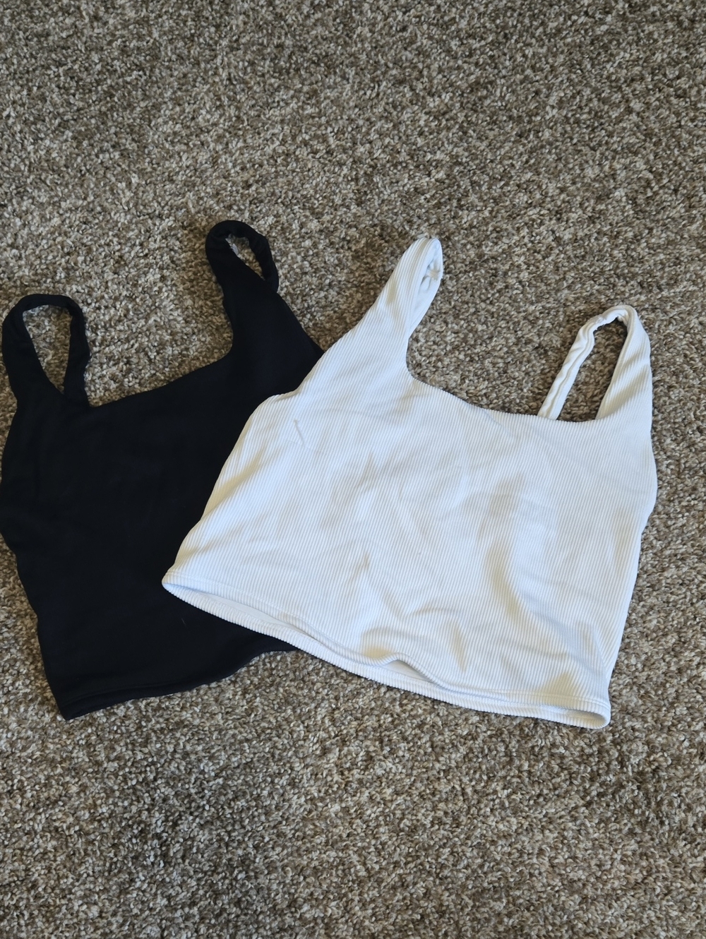 Black & White Ribbed Tank Crop Top - Women